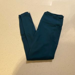 EUC Victoria’s Secret Knockout Leggings